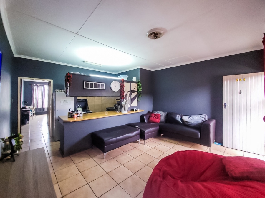 1 Bedroom Property for Sale in Die Bult North West
